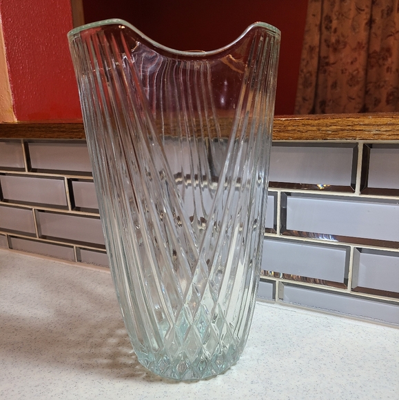 Vintage Vase E.O. Brody Co. Ohio USA Diamond Crisscross Clear Glass - Picture 5 of 12